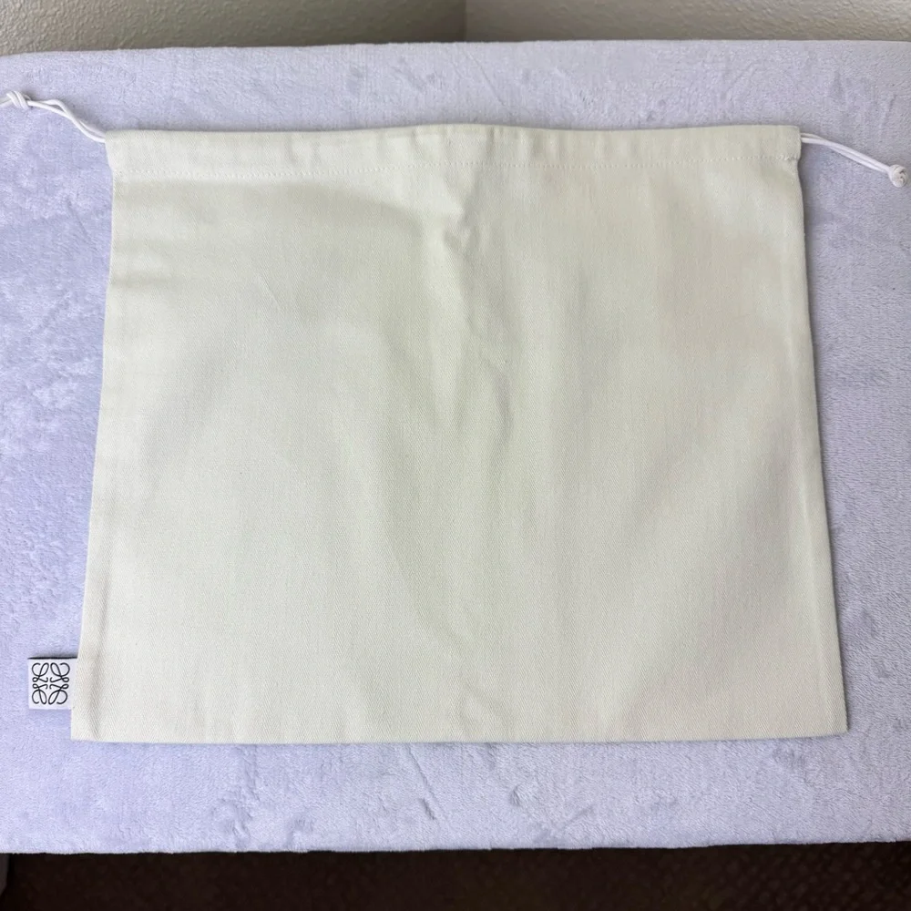 Loewe Drawstring Dust Bag New - Picture 2 of 7